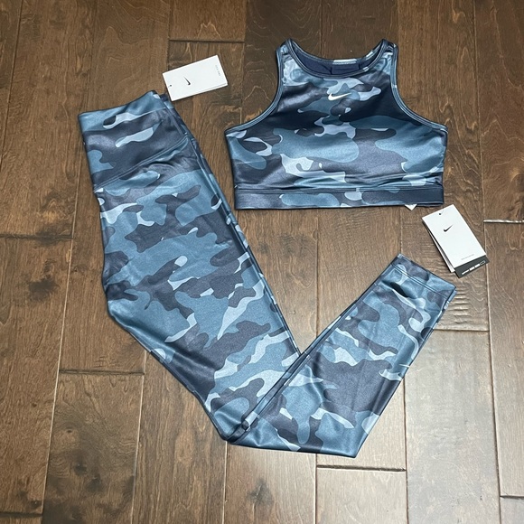 Super Sexy Women’s Nike Dri-Fit Sports Bra and Leggings Bundle, NWT - Picture 16 of 16